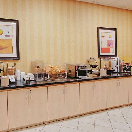 Ramada Inn By Wyndham Fairfield Nj Экстерьер фото